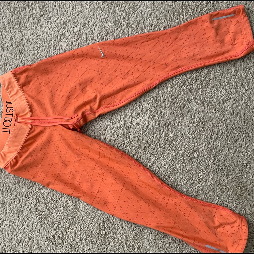 NIKE dry fit leggings